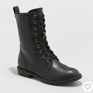 Universal Thread Combat Boots